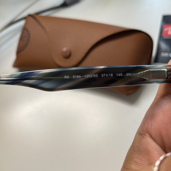 Brand new. Worn once. Ray Ban sunglasses. - Picture 8 of 10